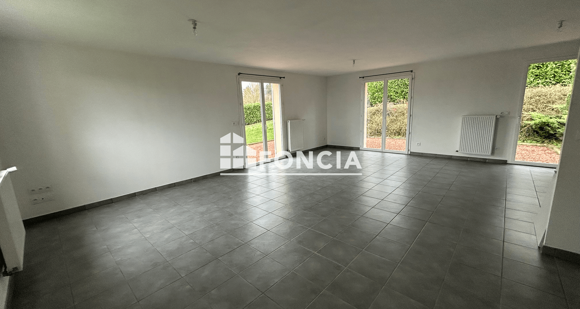 Maison 4 pièces (94.33 m²) à louer - Commelle-vernay (42120)