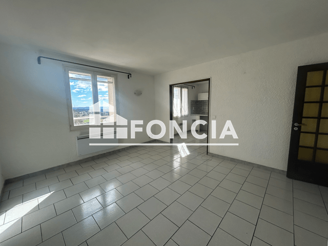 Appartement 3 pièces (55 m²) à louer - Pierrevert (04860)