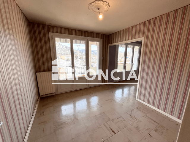 Appartement 4 pièces (75.34 m²) à louer - Guilherand-granges (07500)