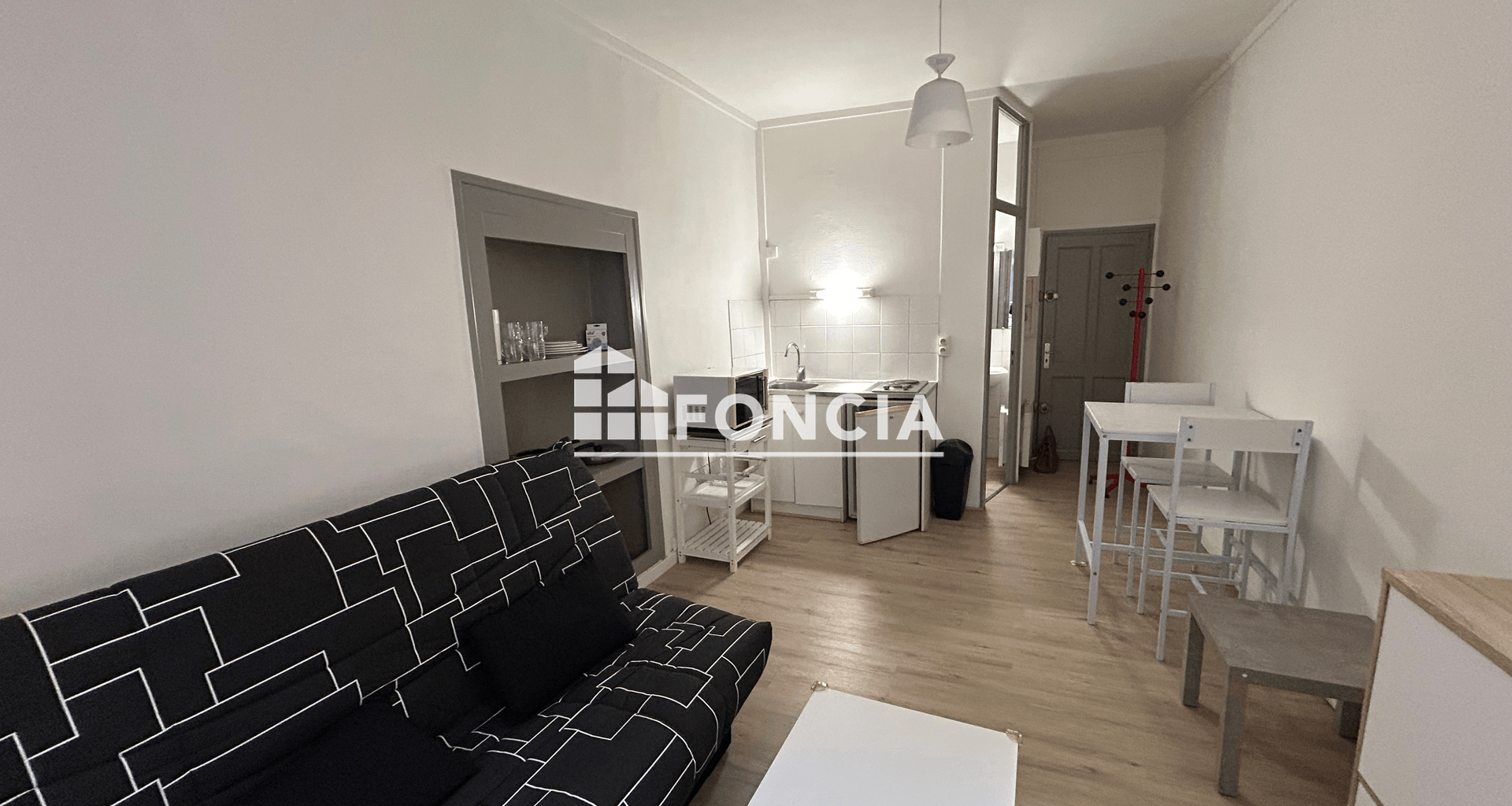 Studio meublé (17.82 m²) à louer - Voiron (38500)