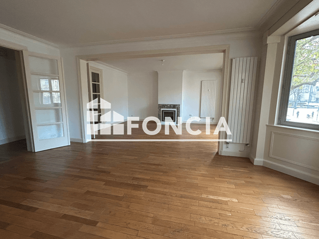 Appartement 4 pièces (184.9 m²) à louer - Lille (59800)