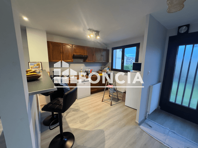 Maison 3 pièces (67.75 m²) à louer - Champs-sur-yonne (89290)