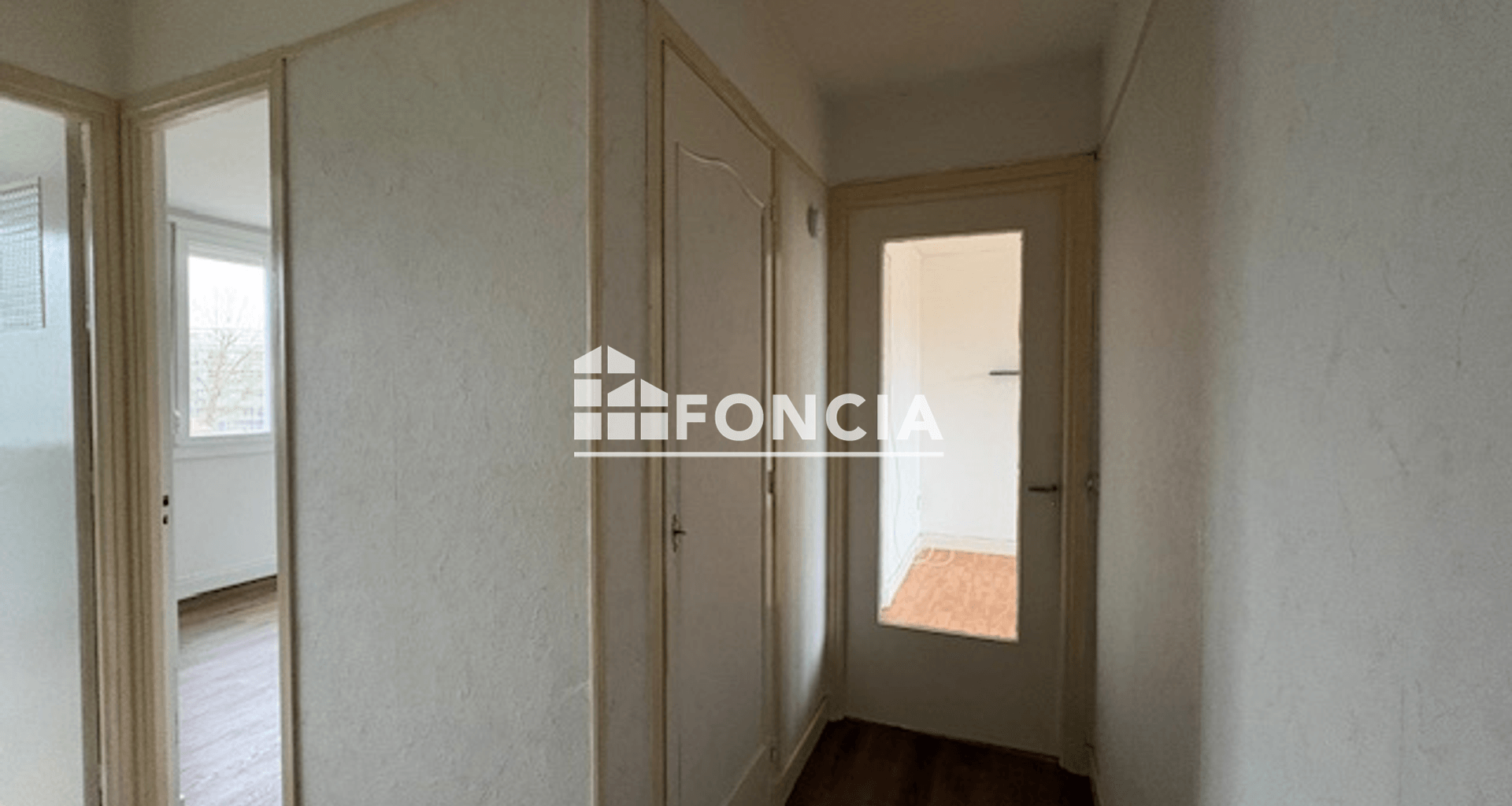 Appartement 2 pièces (47 m²) à vendre - Charleville-mézières (08000)