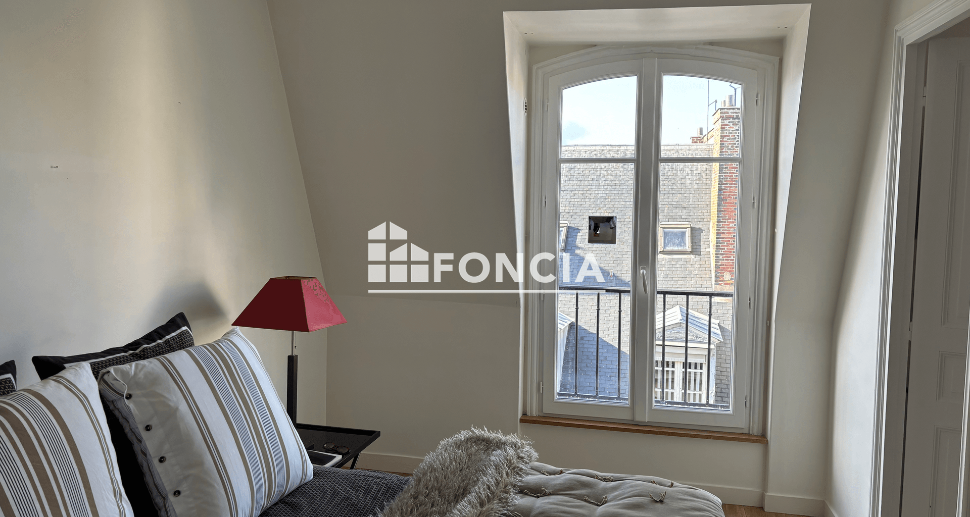 Appartement 2 pièces (65.75 m²) à louer - Paris 7ᵉ (75007)