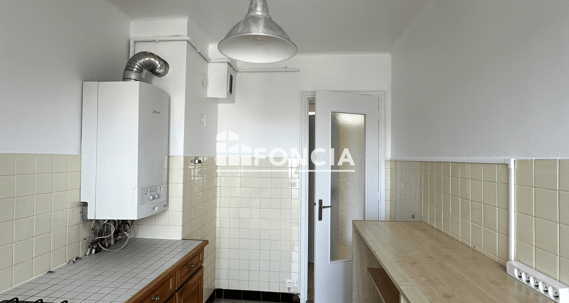 Appartement 3 pièces (69.92 m²) à louer - Saint-laurent-du-var (06700)