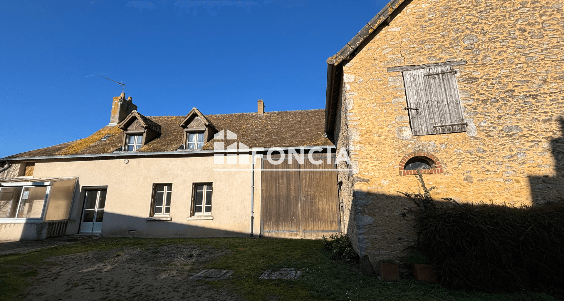 Maison 5 pièces (110 m²) à vendre - Domfront-en-champagne (72240)