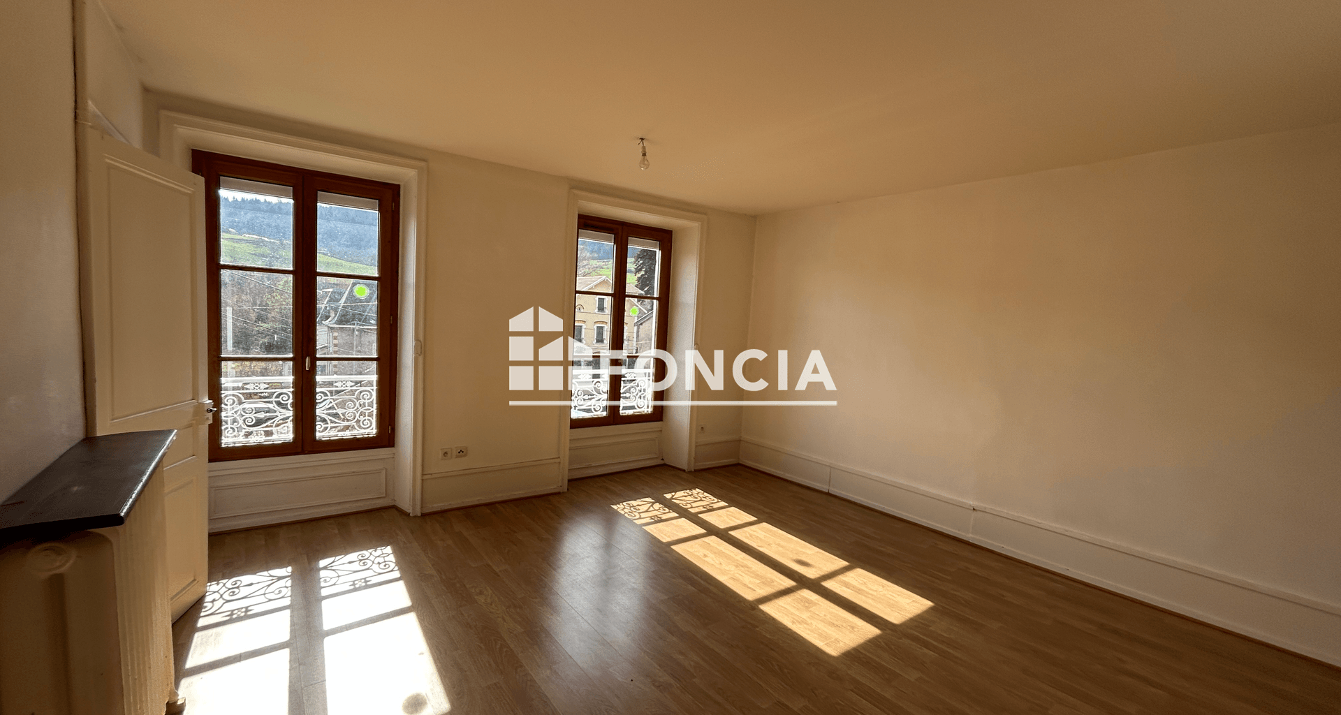 Appartement 3 pièces (90.18 m²) à louer - Bourg-argental (42220)