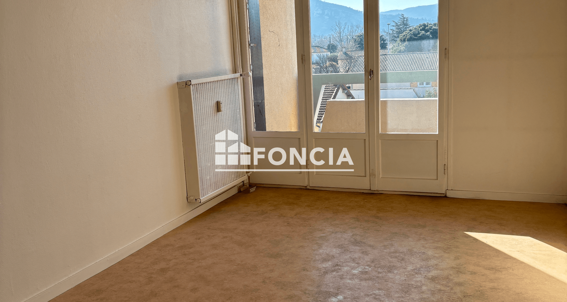 Appartement 3 pièces (70 m²) à vendre - Bourg-lès-valence (26500)