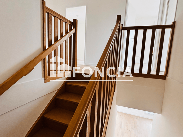 Appartement 4 pièces (99.96 m²) à louer - Lens (62300)