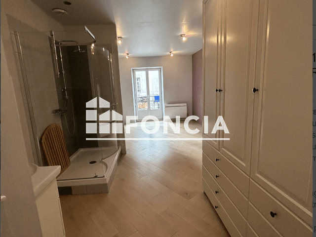 Appartement 5 pièces (121.72 m²) à louer - Grenoble (38000)