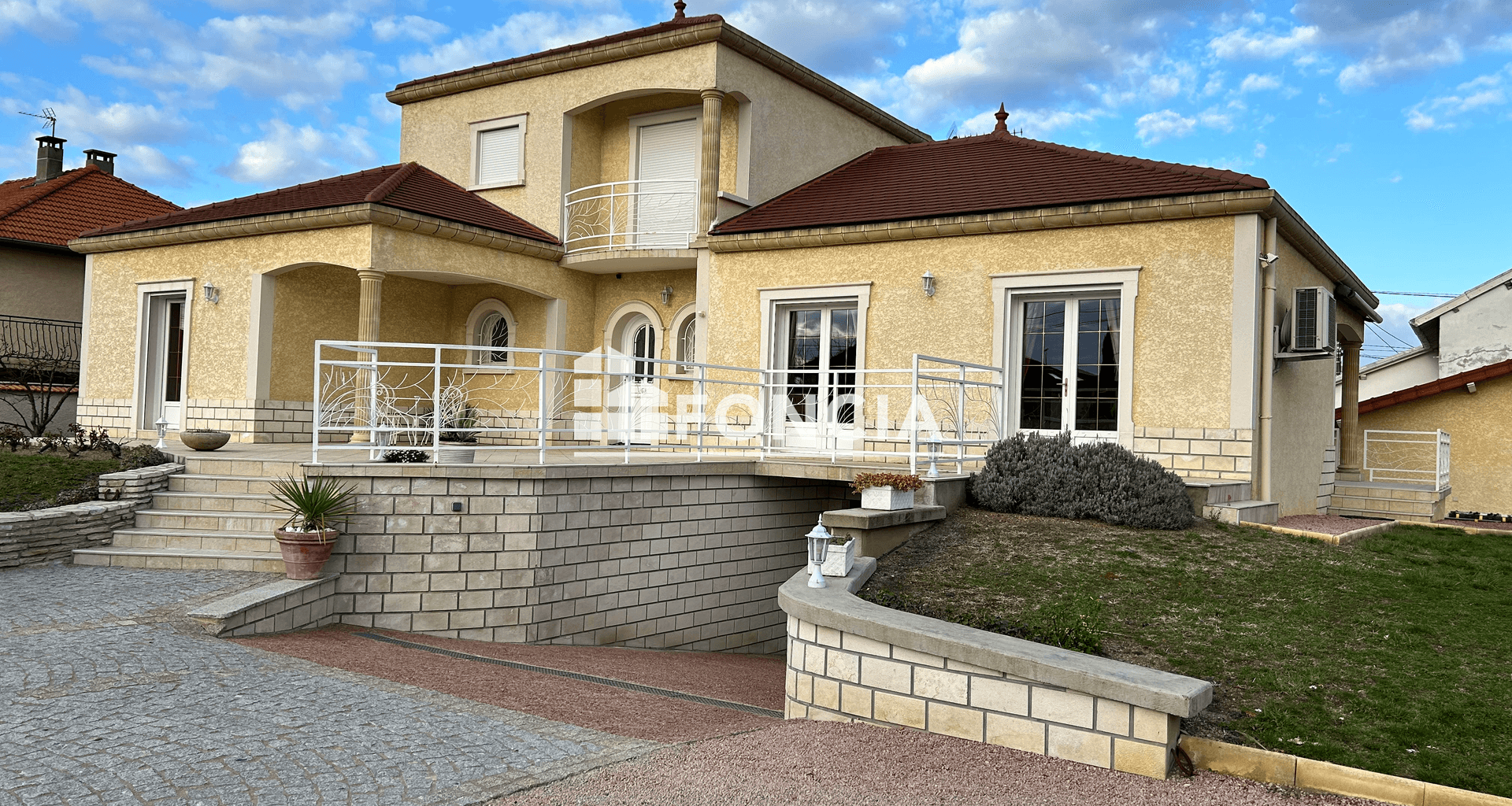 Maison 8 pièces (191 m²) à vendre - Roanne (42300)