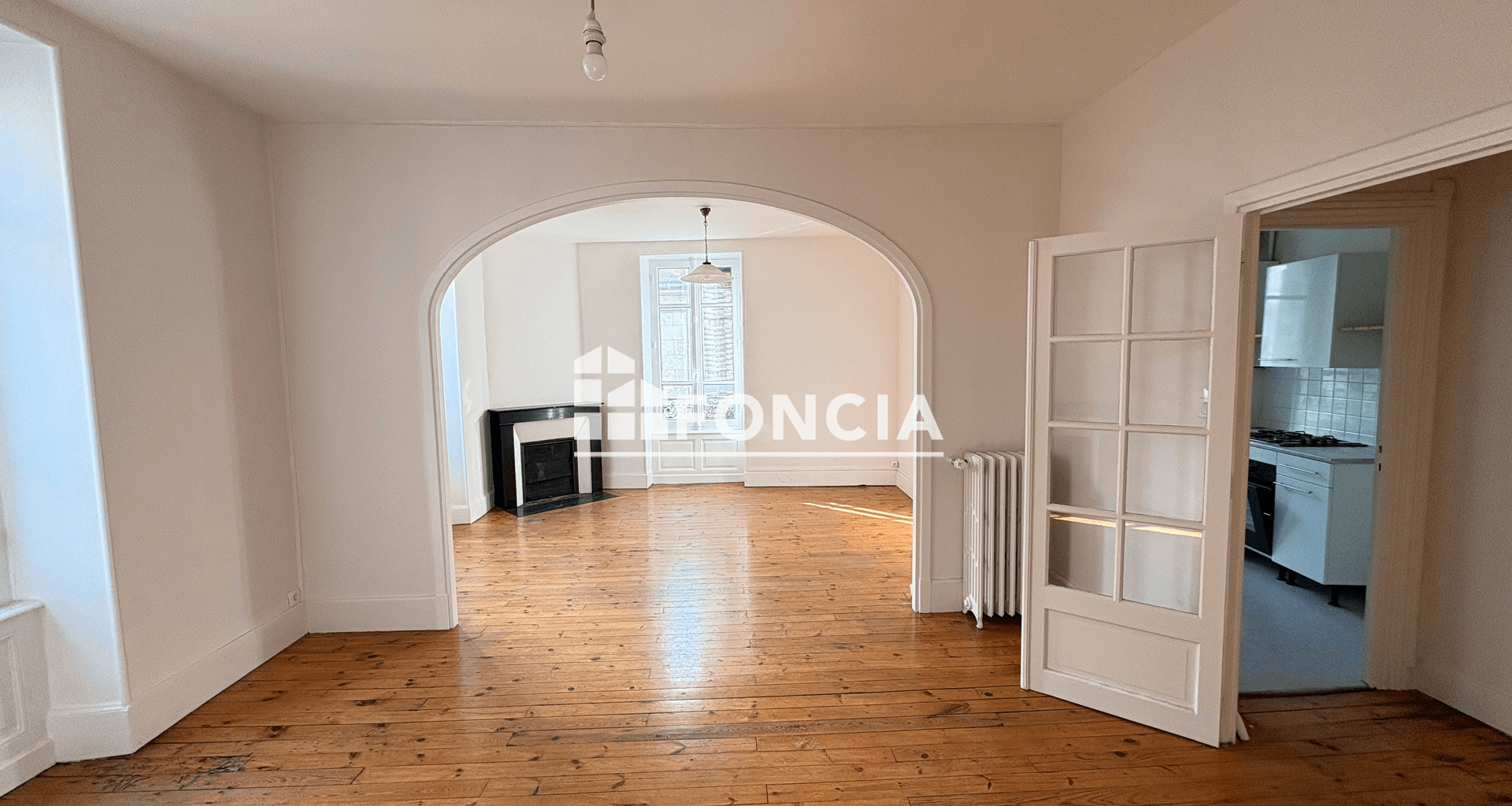 Appartement 2 pièces (80 m²) à louer - Clermont-ferrand (63000)