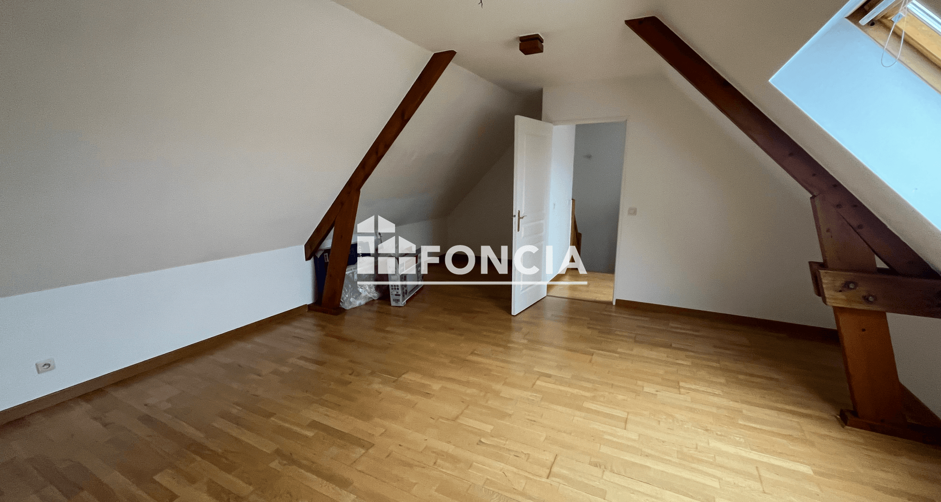 Appartement 3 pièces (69.1 m²) à louer - Corbeil-essonnes (91100)