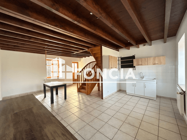 Maison 5 pièces (86.22 m²) à louer - Lent (01240)
