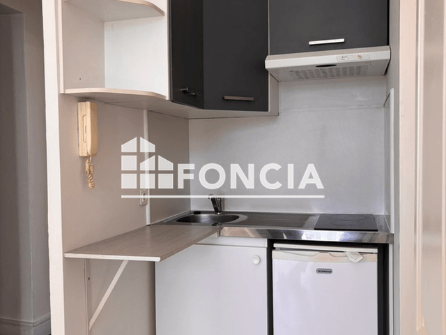 Studio (23.41 m²) à louer - Pau (64000)