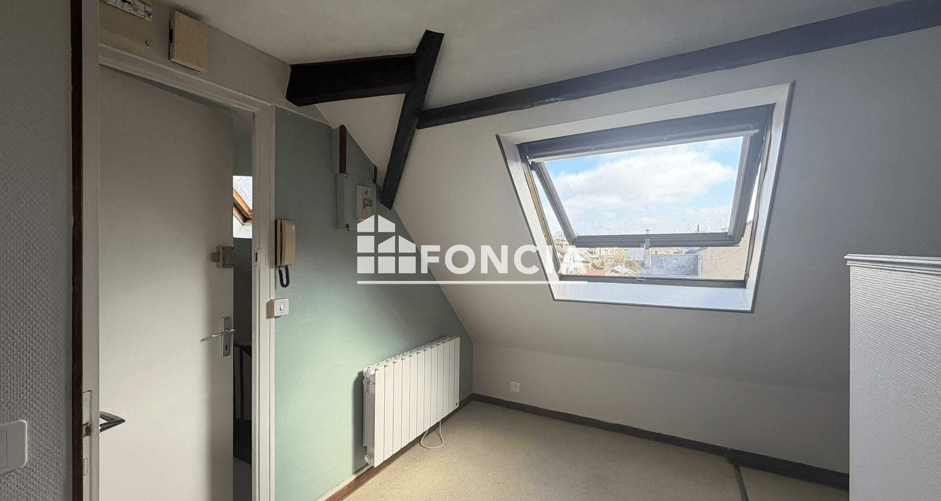 Studio meublé (12.4 m²) à louer - Le Mans (72000)