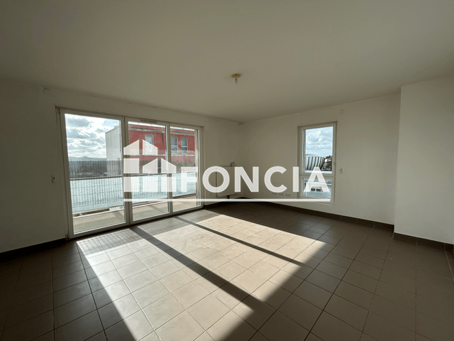 Appartement 4 pièces (104.5 m²) à louer - Reims (51100)