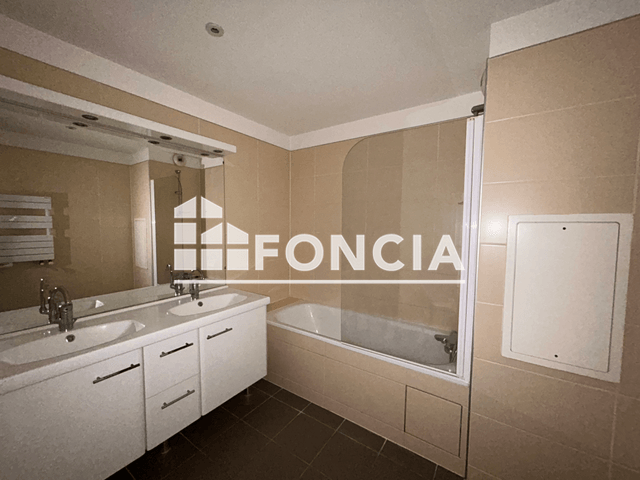 Appartement 4 pièces (104.5 m²) à louer - Reims (51100)