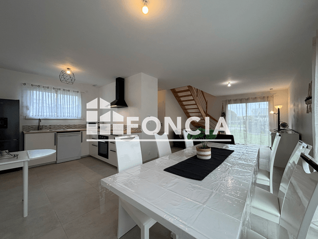 Maison 4 pièces (82.69 m²) à louer - Saint-nazaire (44600)