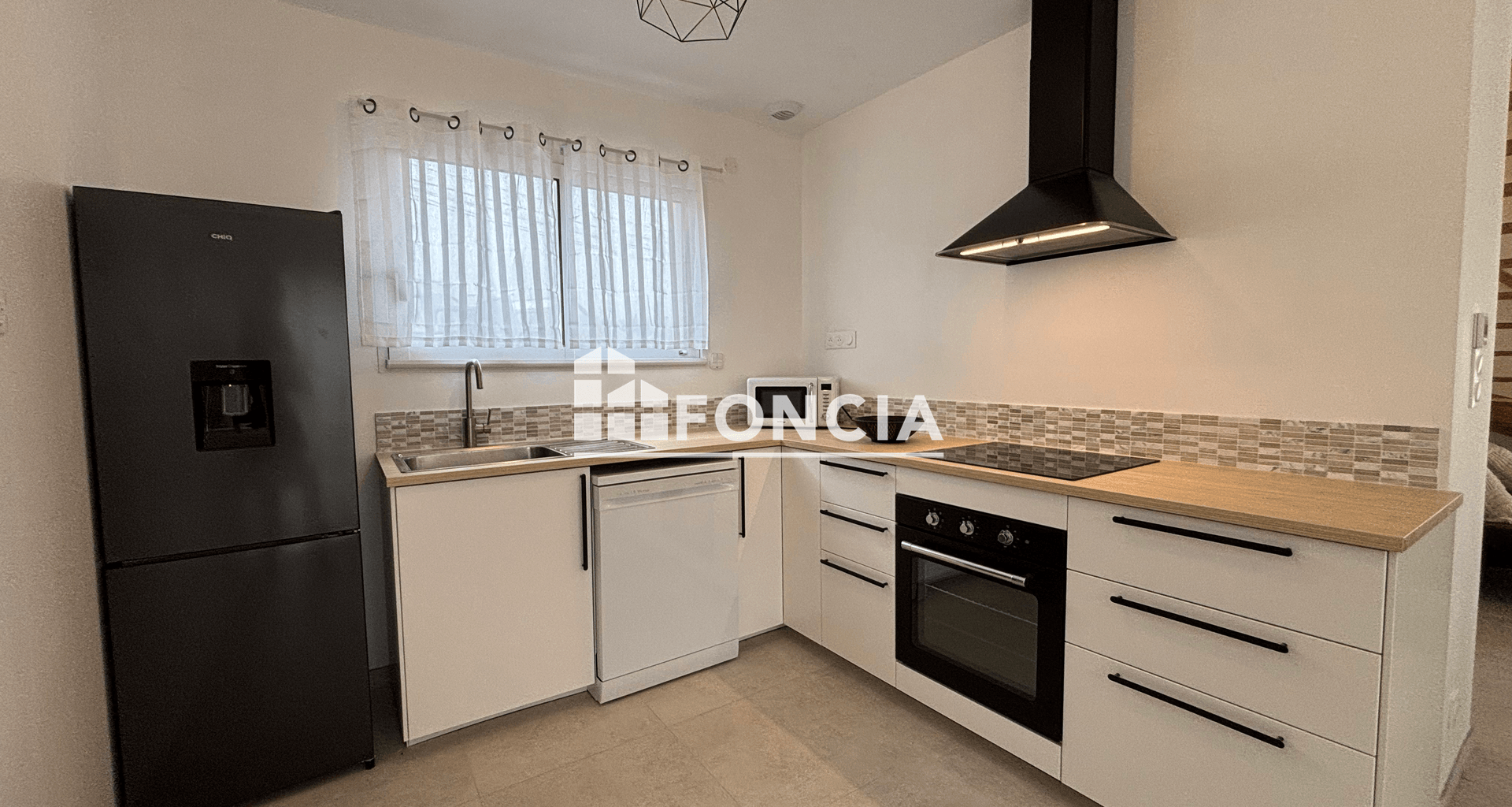 Maison 4 pièces (82.69 m²) à louer - Saint-nazaire (44600)