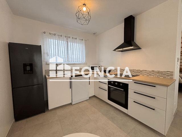 Maison 4 pièces (82.69 m²) à louer - Saint-nazaire (44600)