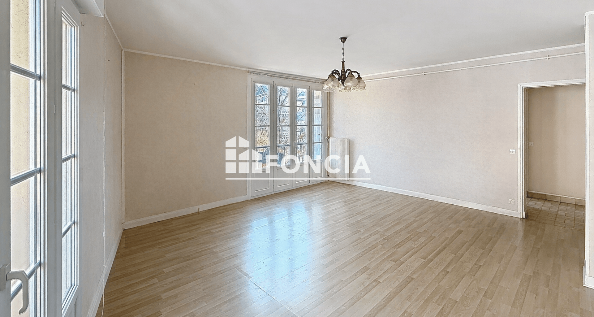 Appartement 3 pièces (79.34 m²) à vendre - Lisieux (14100)