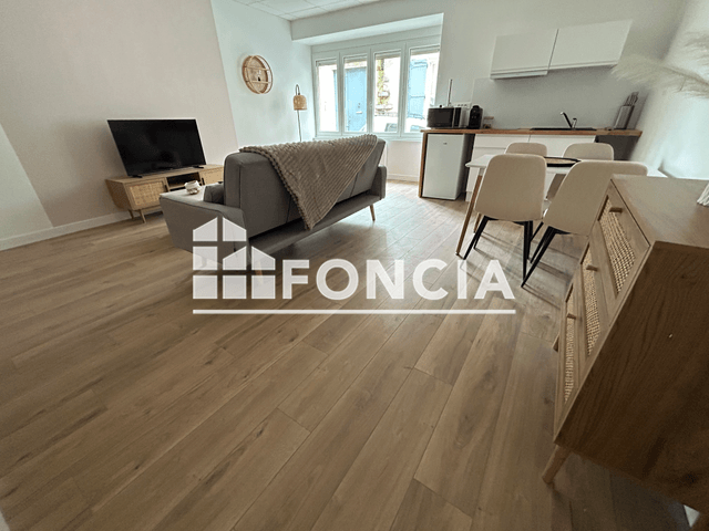 Appartement meublé 2 pièces (50.6 m²) à louer - Saint-maixent L'ecole (79400)