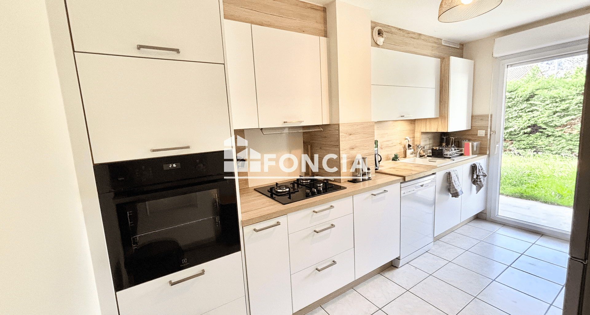 Appartement 3 pièces (72.11 m²) à louer - Guilherand-granges (07500)