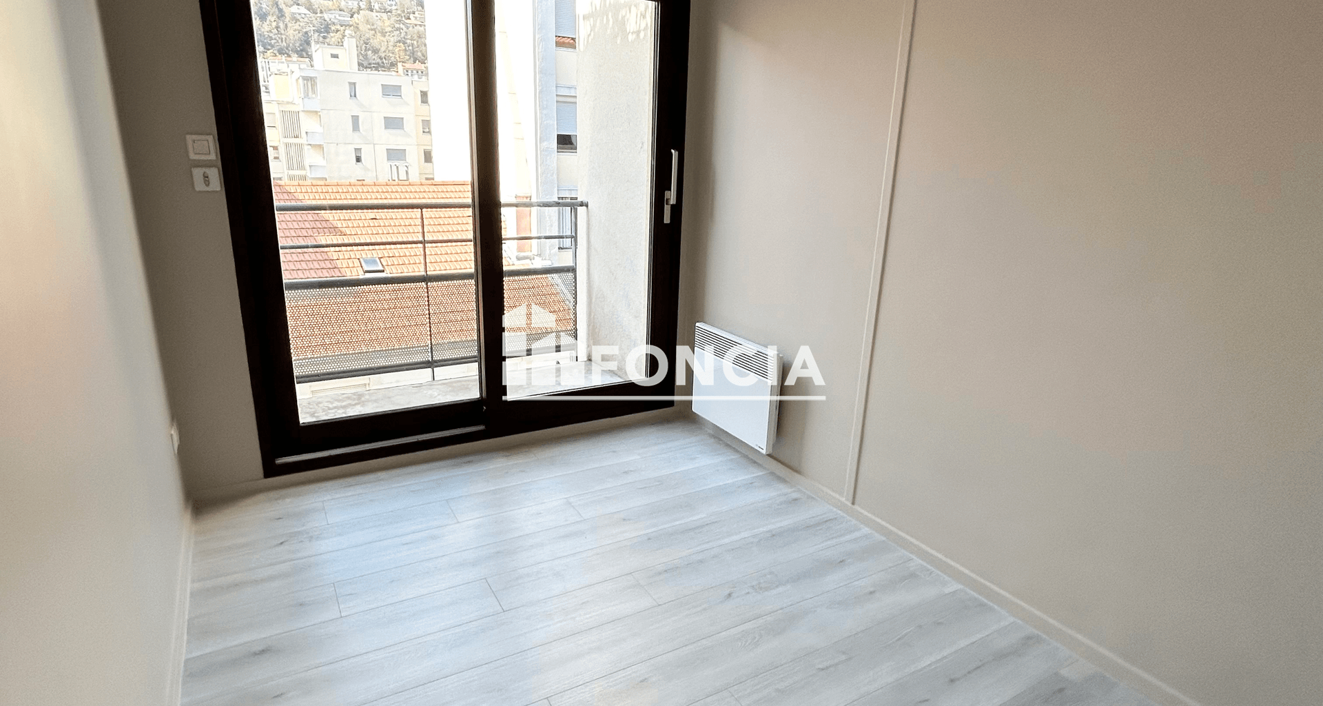 Appartement 2 pièces (54.6 m²) à louer - Saint-étienne (42000)