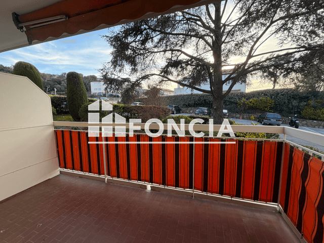 Appartement meublé 2 pièces (44 m²) à louer - Saint Raphael (83700)