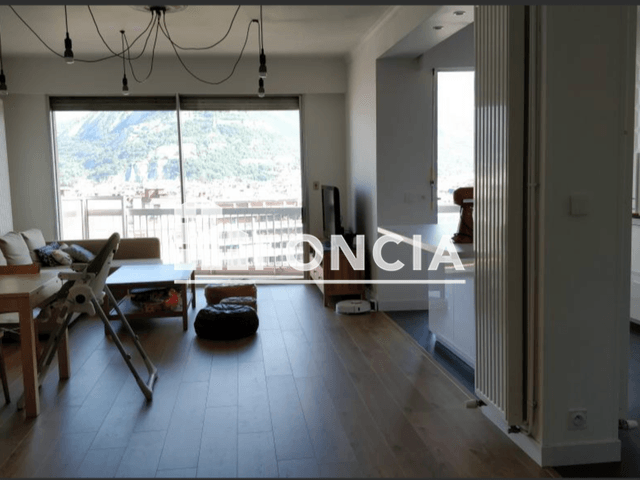 Appartement 4 pièces (103.02 m²) à louer - Grenoble (38100)