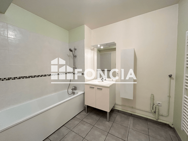 Appartement 3 pièces (78.52 m²) à louer - Le Petit-quevilly (76140)