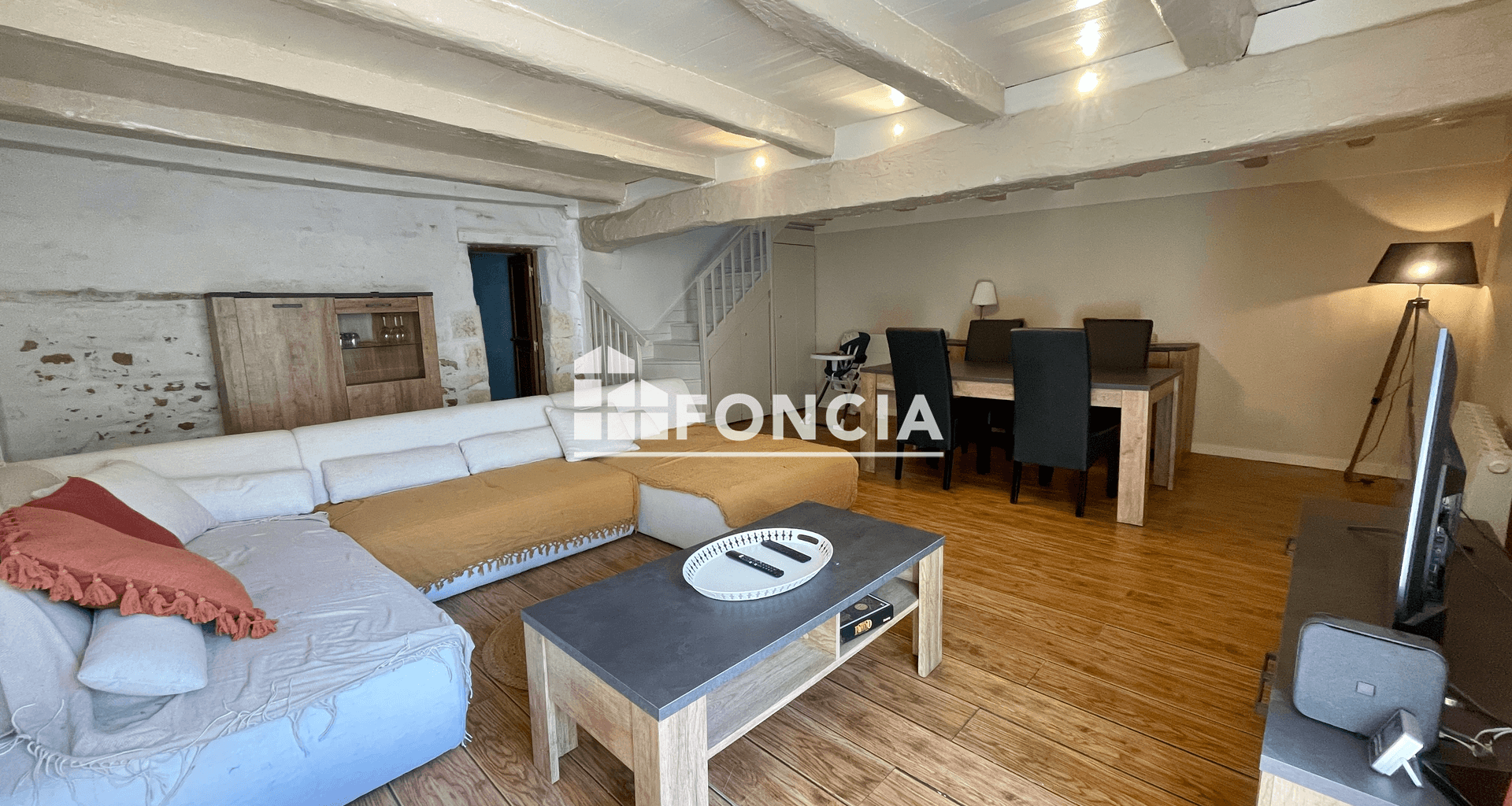 Maison 4 pièces (116 m²) à vendre - Saint-coutant-le-grand (17430)