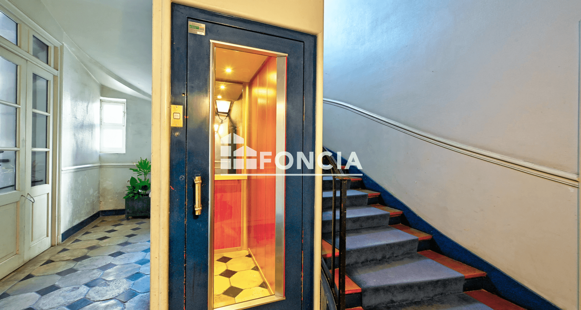 Appartement 5 pièces (108.5 m²) à vendre - Versailles (78000)