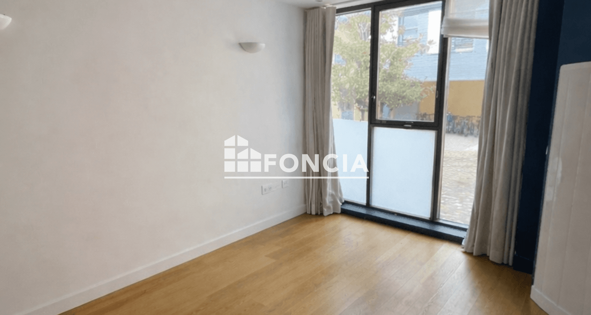 Appartement 3 pièces (99.55 m²) à vendre - Versailles (78000)