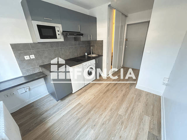 Studio meublé (12.17 m²) à louer - Marseille 8ᵉ (13008)