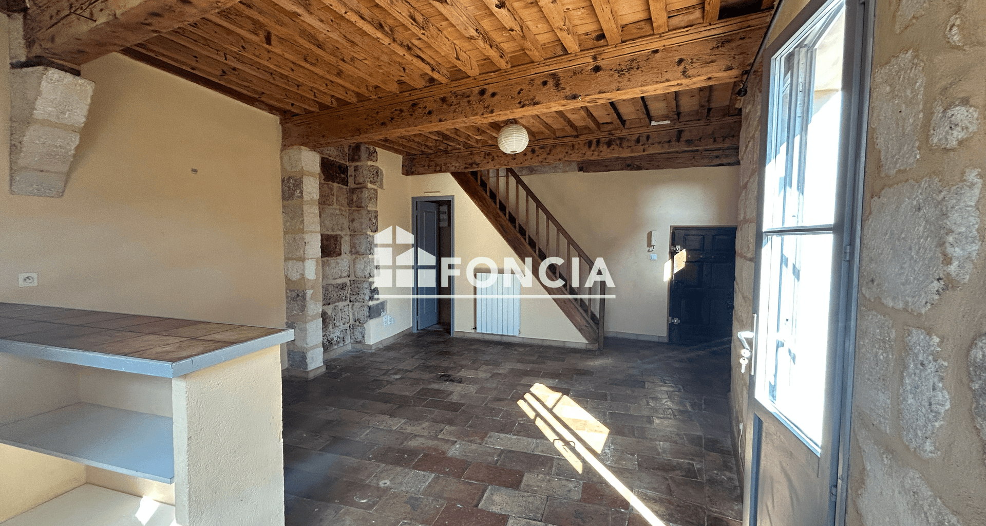 Appartement 2 pièces (53 m²) à vendre - Uzès (30700)
