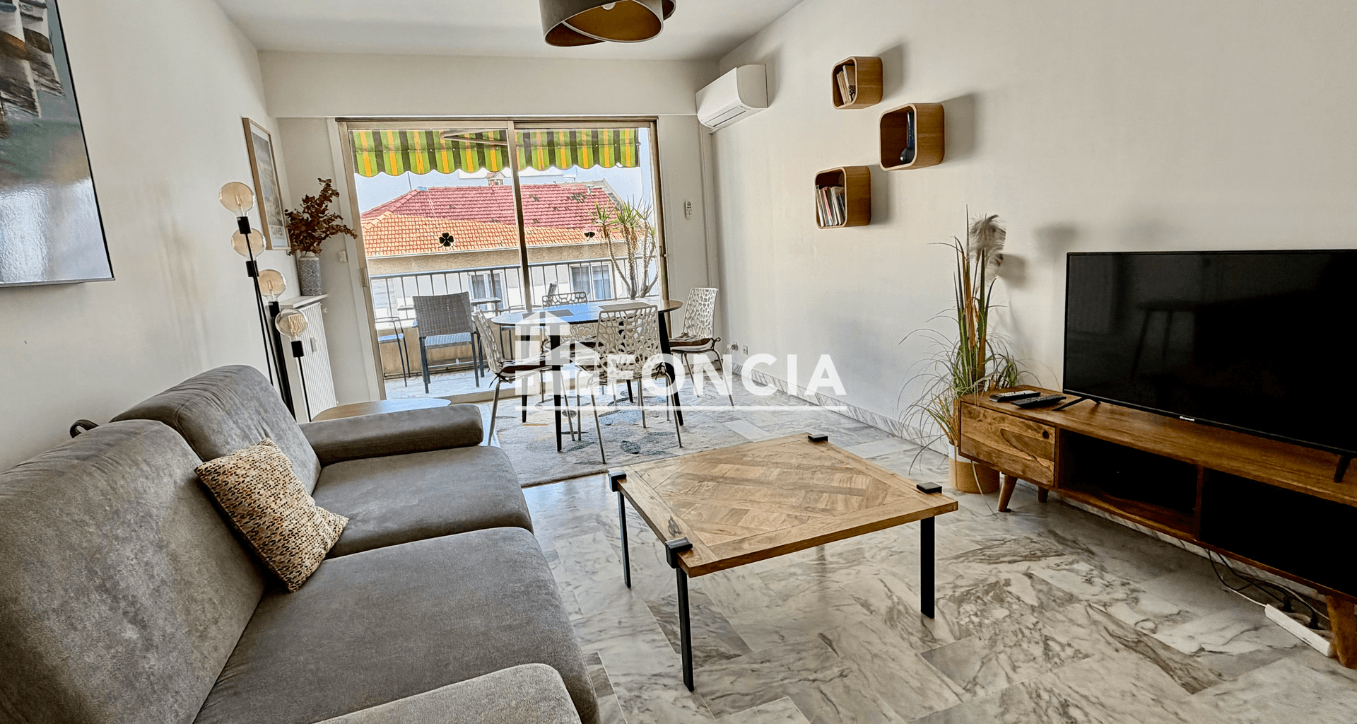 Appartement 2 pièces (51.15 m²) à vendre - Cannes (06400)
