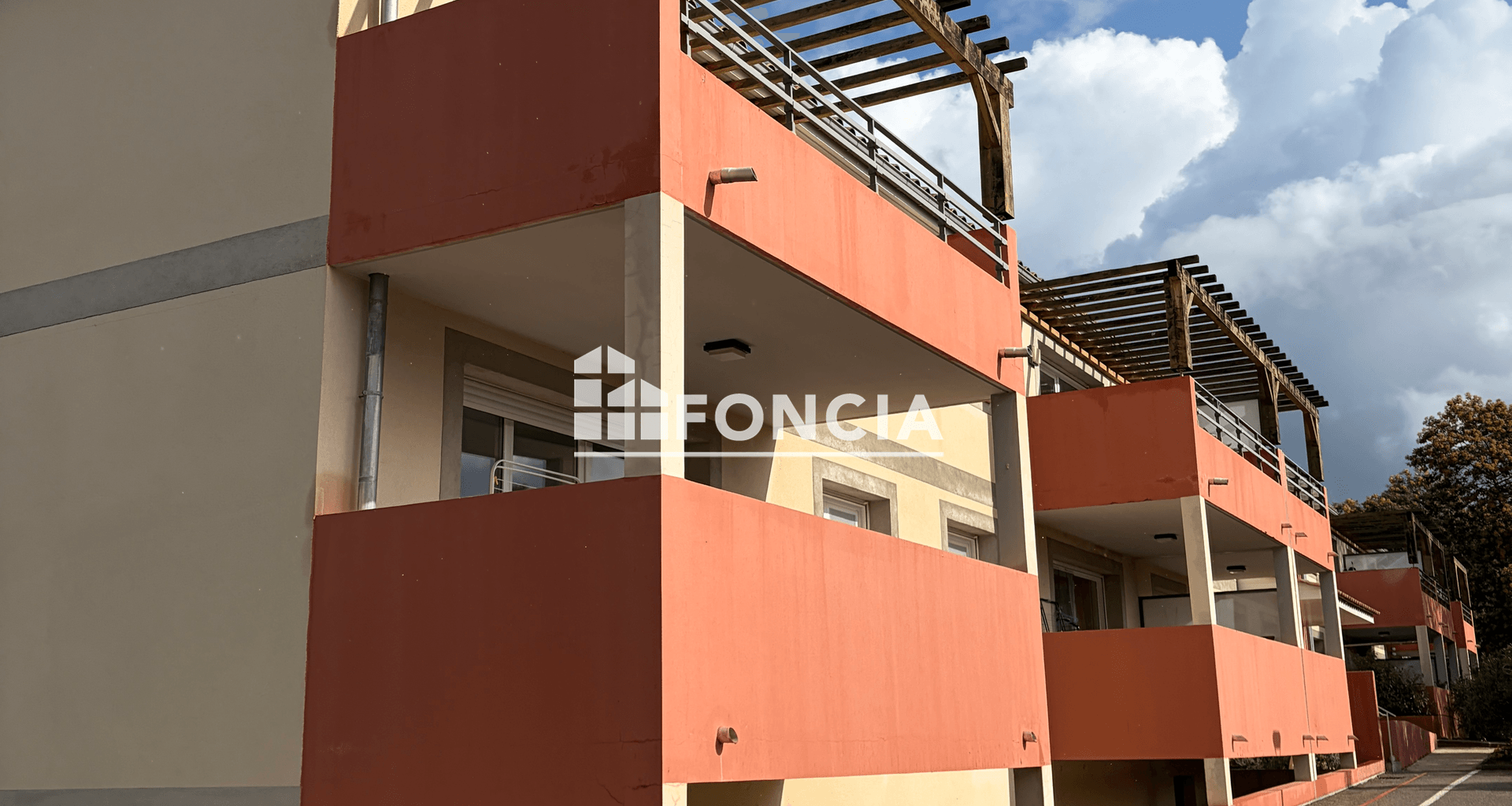 Appartement 2 pièces (37.75 m²) à vendre - La Londe-les-maures (83250)