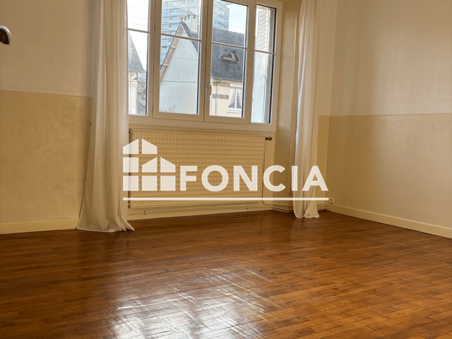 Appartement 3 pièces (75 m²) à louer - Saint-brieuc (22000)