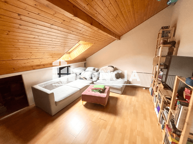 Maison 7 pièces (224.7 m²) à louer - Prevessin - Moens (01280)