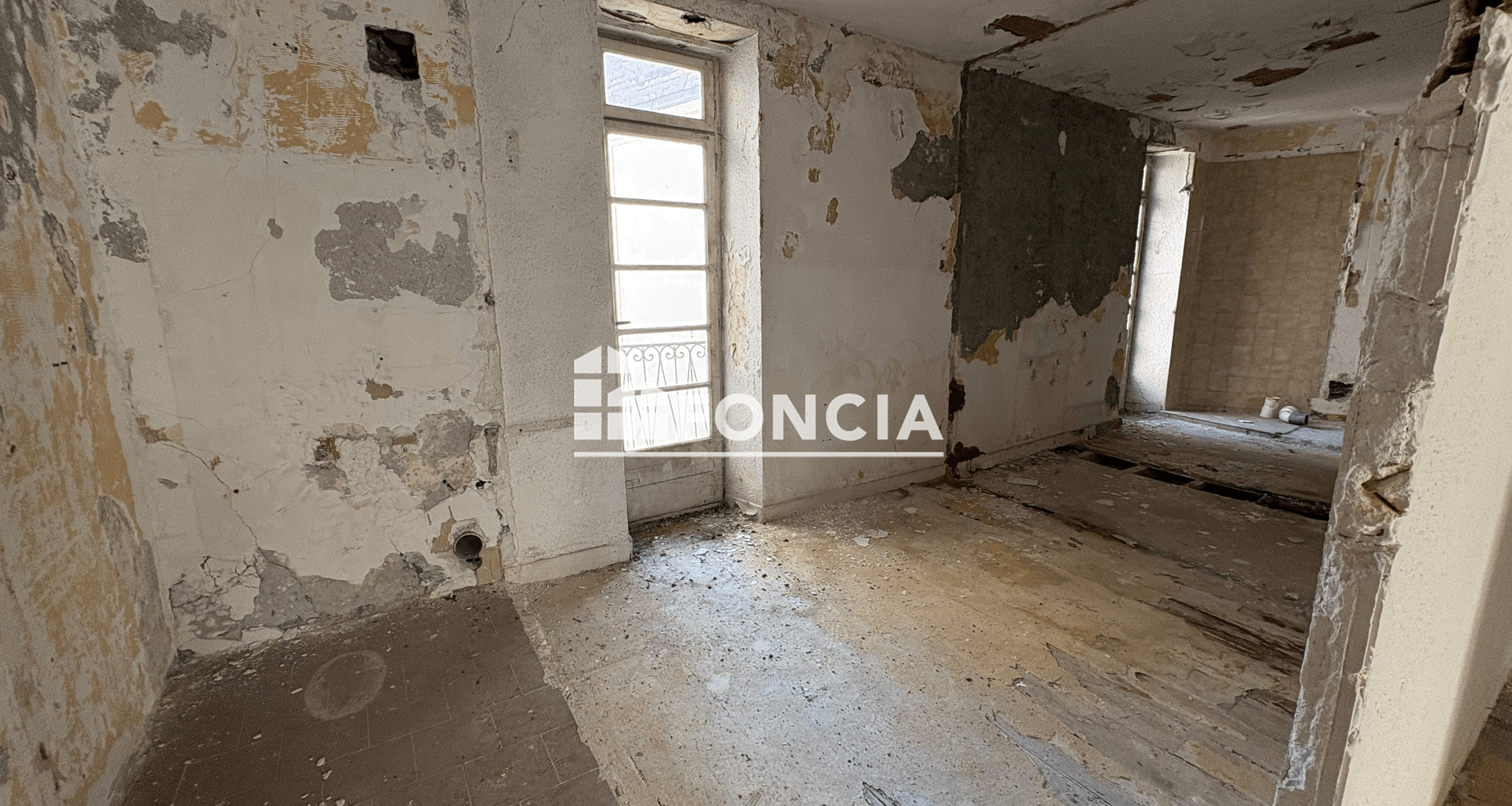 Appartement 4 pièces (150 m²) à vendre - Lourdes (65100)