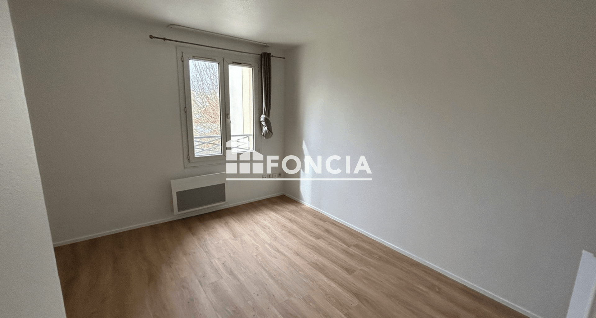 Studio (16.65 m²) à louer - Bussy-saint-georges (77600)