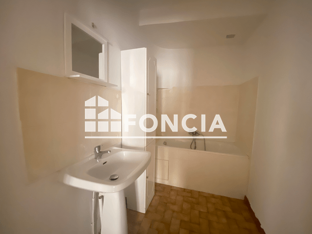 Appartement 2 pièces (44.1 m²) à louer - Uzes (30700)