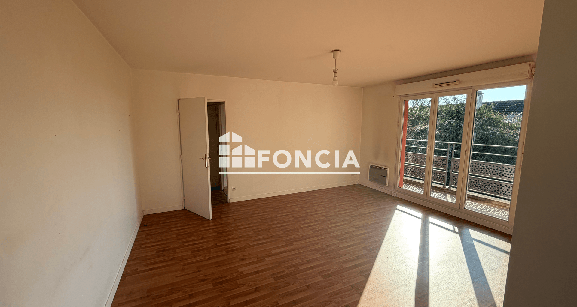 Appartement 4 pièces (78.76 m²) à louer - Corbeil-essonnes (91100)
