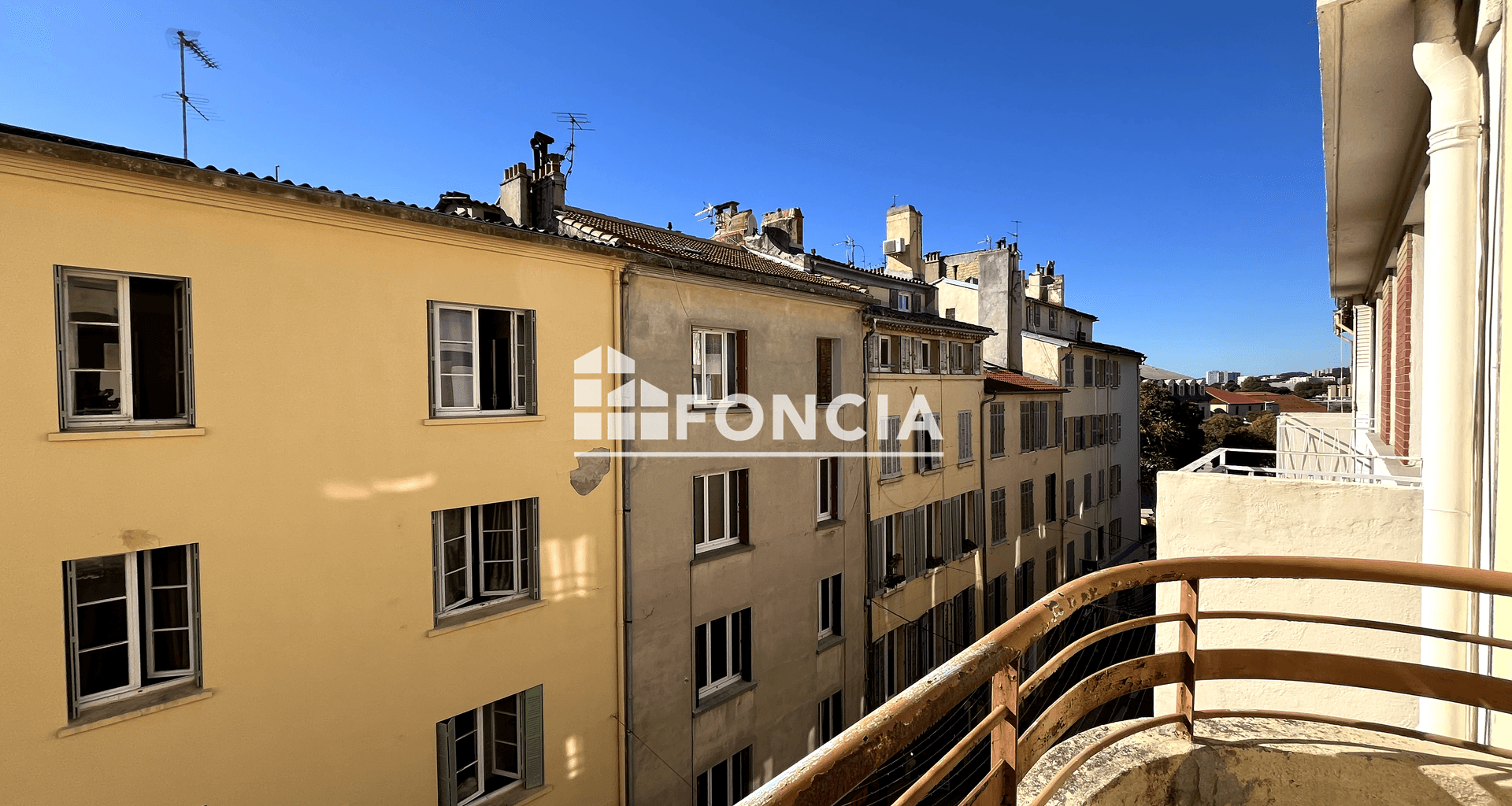 Appartement 3 pièces (71.3 m²) à vendre - Toulon (83000)