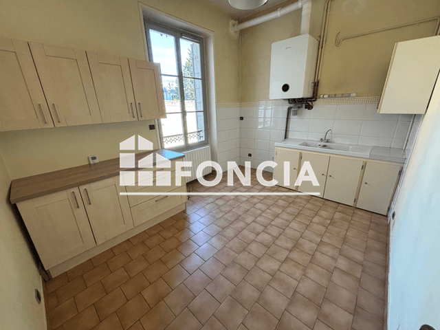 Appartement 4 pièces (100.17 m²) à louer - Blois (41000)