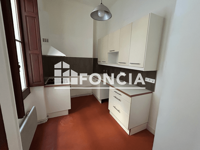 Appartement 2 pièces (60.4 m²) à louer - La Cadiere D'azur (83740)