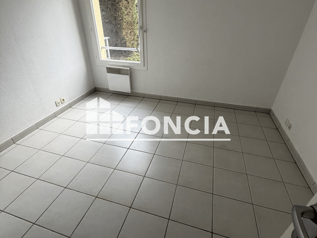 Appartement 2 pièces (40 m²) à louer - Lesparre Medoc (33340)