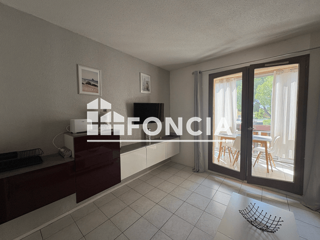 Studio meublé (18.5 m²) à louer - La Londe Les Maures (83250)